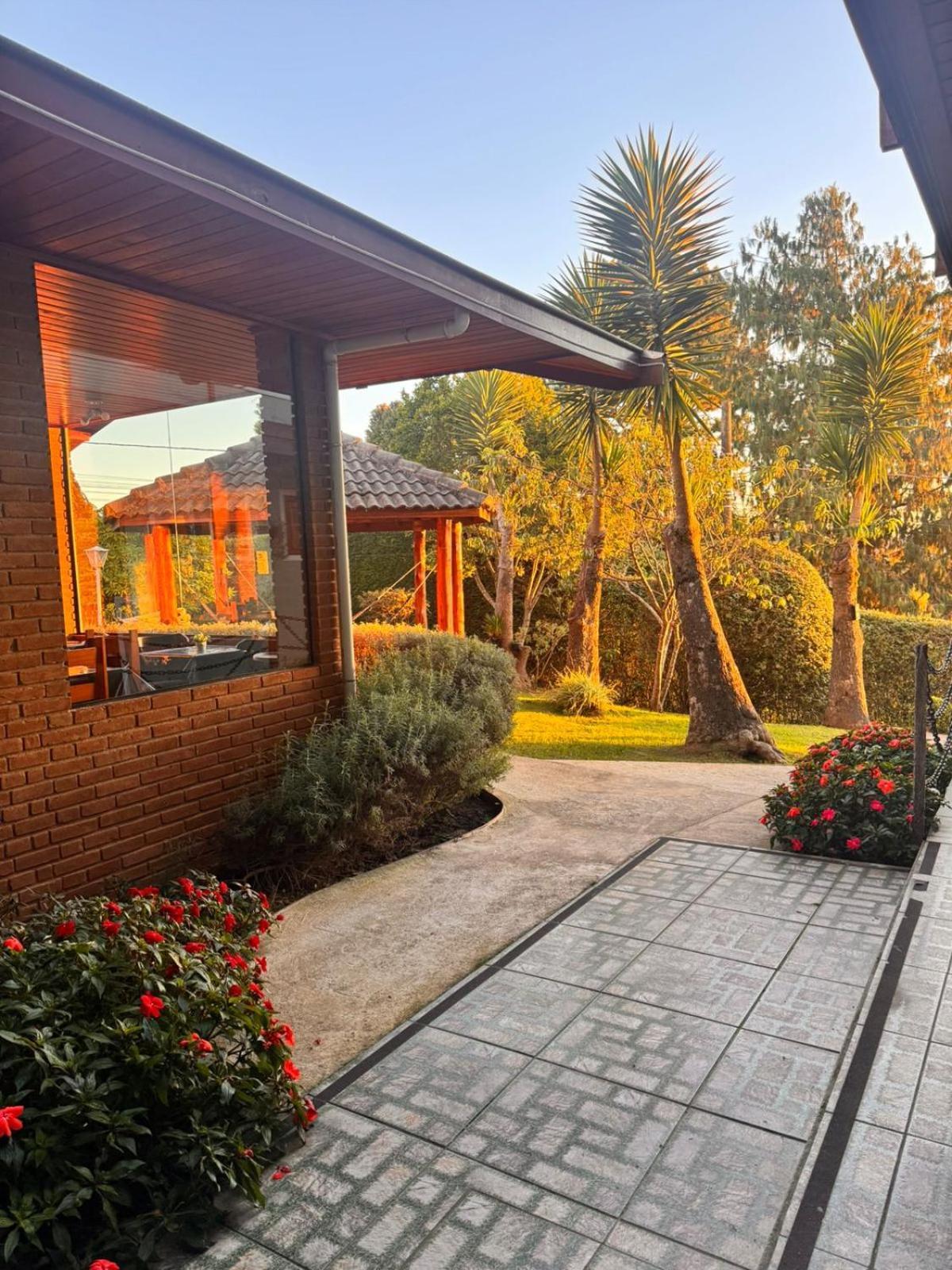 Estalagem Araucaria Village Campos do Jordão